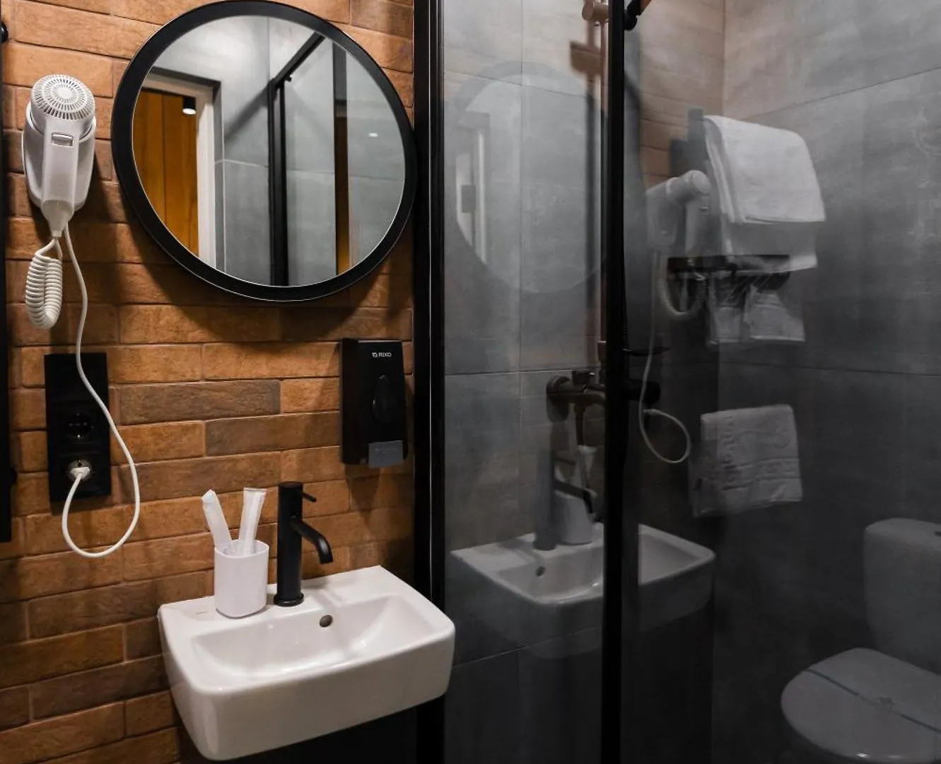Apartment Myfreedom Апартаменти Братиславська 4 Kyiv