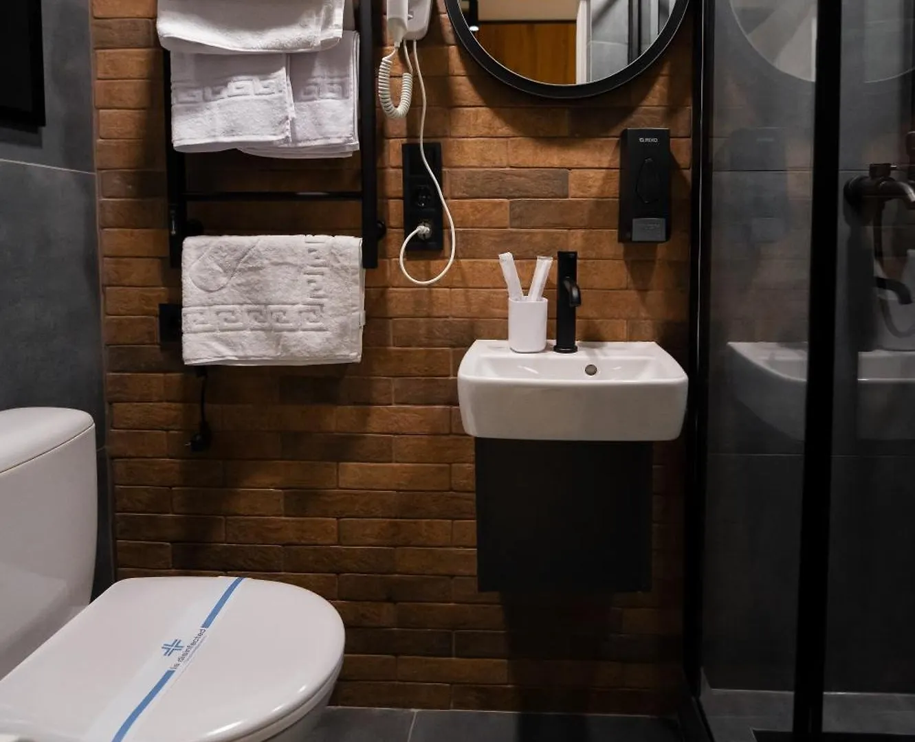 Apartment Myfreedom Апартаменти Братиславська 4 Kyiv