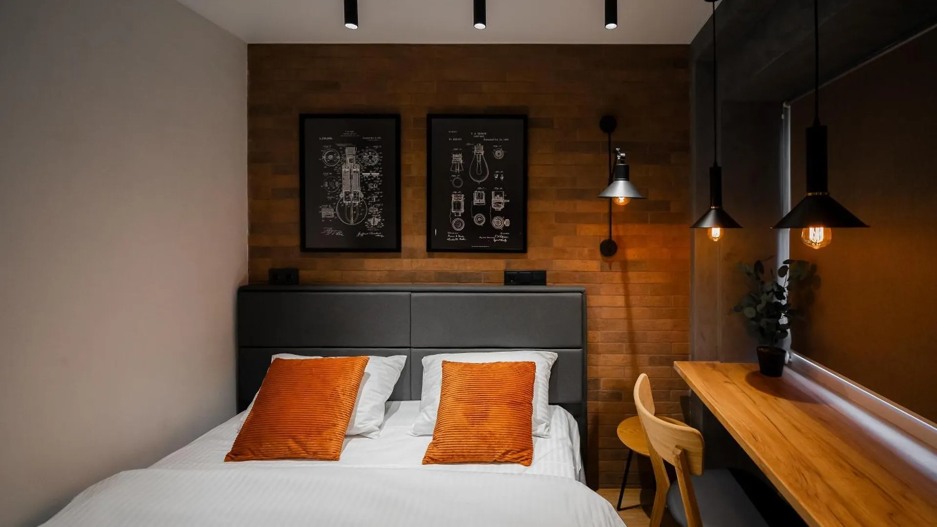 Myfreedom Апартаменти Братиславська 4 Kyiv Apartment